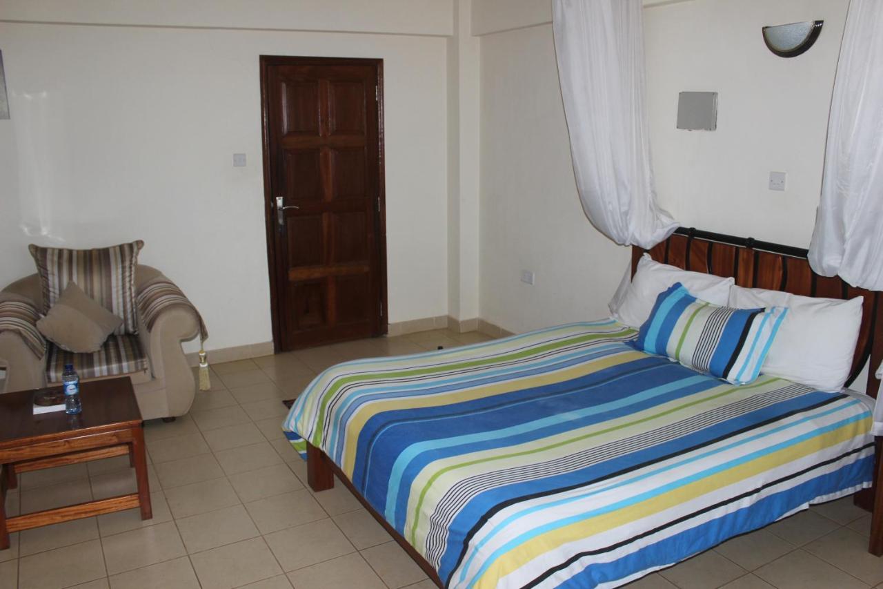 Meru Paramount Exterior photo